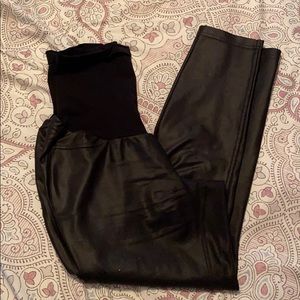 Jessica Simpson maternity pants
